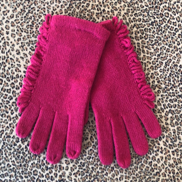 NWT Fuchsia Pink Fashion gloves with loop lock side fringe - Picture 1 of 9